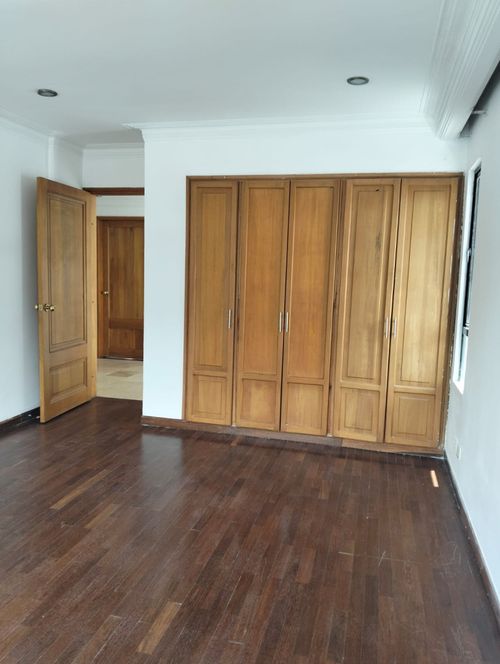 Apartamento de 3 alcobas en venta en La Bella, Pereira, 230 m² · foto 11 de 19