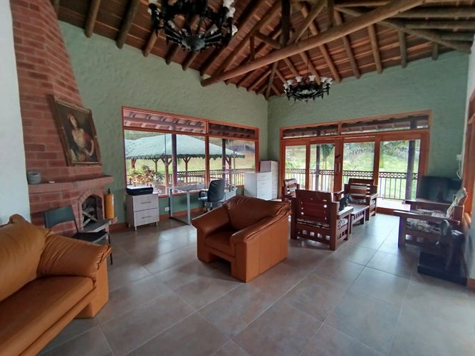 Casa de 5 alcobas en arriendo en Guarne, 500 m² · foto 15 de 20