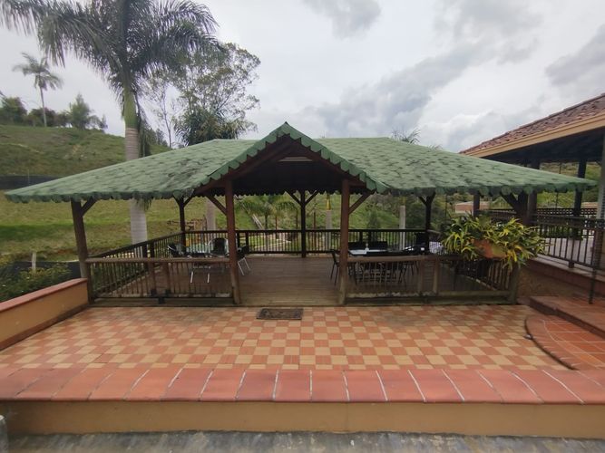 Casa de 5 alcobas en arriendo en Guarne, 500 m² · foto 17 de 20