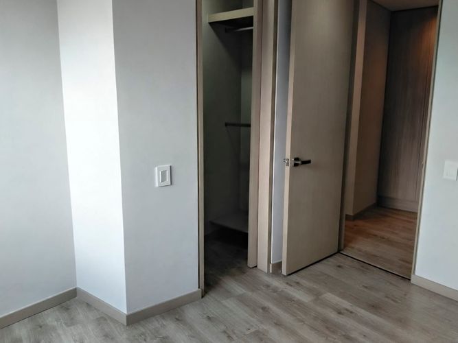 Apartamento de 3 alcobas en arriendo en El Poblado, Medellín, 148 m² · foto 11 de 18