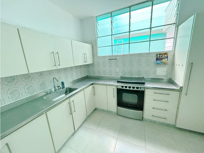 Casa de 9 alcobas en venta en El Prado, Bucaramanga, 310 m² · foto 10 de 24