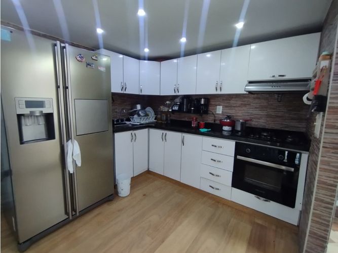 Casa de 5 alcobas en venta en Villa España, Floridablanca, 200 m² · foto 4 de 24