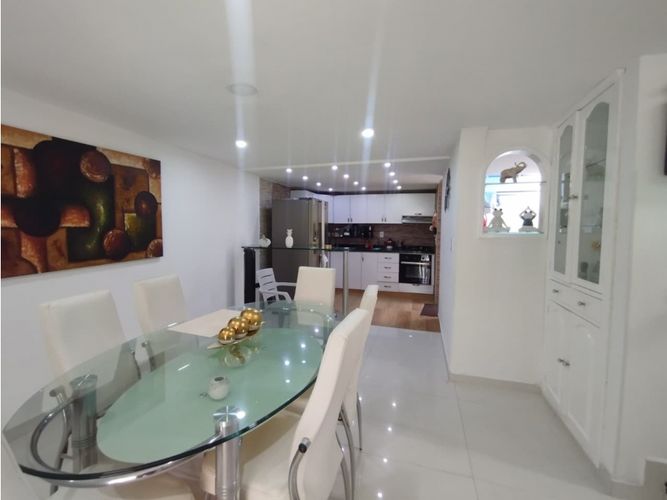 Casa de 5 alcobas en venta en Villa España, Floridablanca, 200 m² · foto 7 de 24