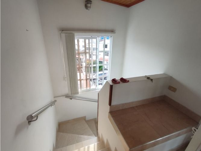 Casa de 5 alcobas en venta en Villa España, Floridablanca, 200 m² · foto 21 de 24