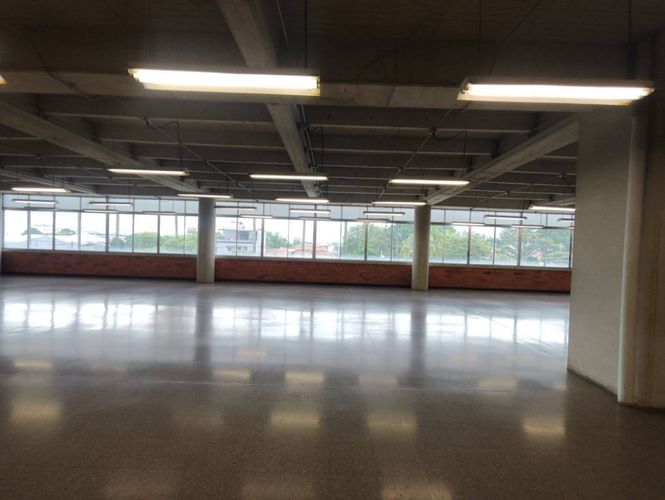 Oficina en arriendo en El Poblado, Medellín, 152 m² · foto 6 de 23