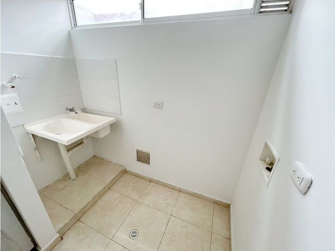 Apartamento de 2 alcobas en venta en Comuneros, Bucaramanga, 60 m² · foto 9 de 24