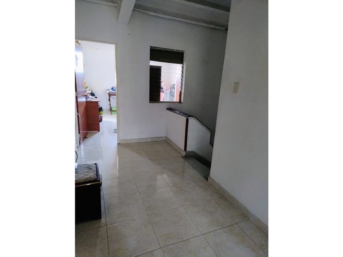 Casa de 3 alcobas en venta en Andalucia, Floridablanca, 230 m² · foto 7 de 18