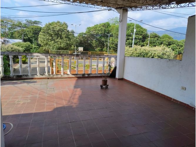Casa de 3 alcobas en venta en Andalucia, Floridablanca, 230 m² · foto 13 de 18