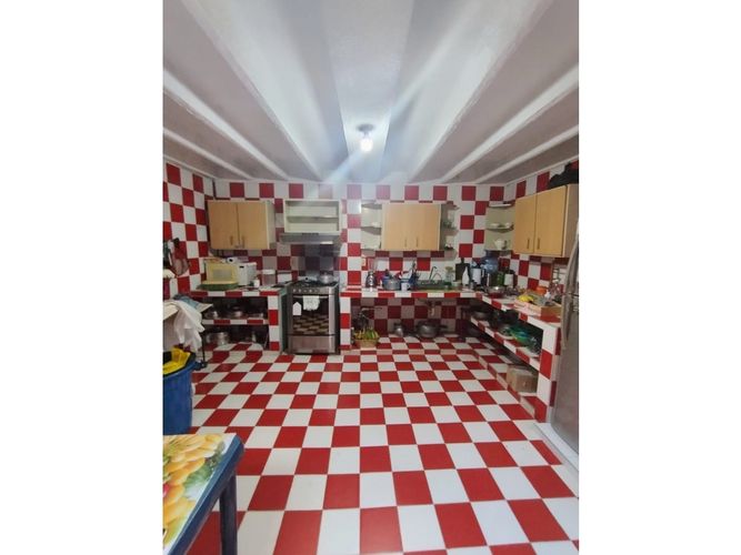 Casa de 3 alcobas en venta en Andalucia, Floridablanca, 230 m² · foto 15 de 18
