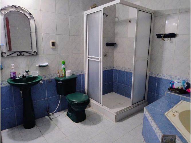 Casa de 3 alcobas en venta en Andalucia, Floridablanca, 230 m² · foto 16 de 18