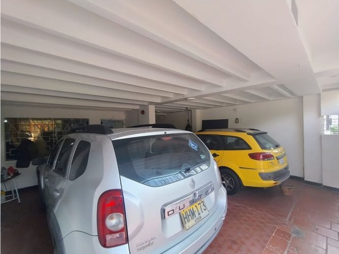 Casa de 3 alcobas en venta en Andalucia, Floridablanca, 230 m² · foto 18 de 18