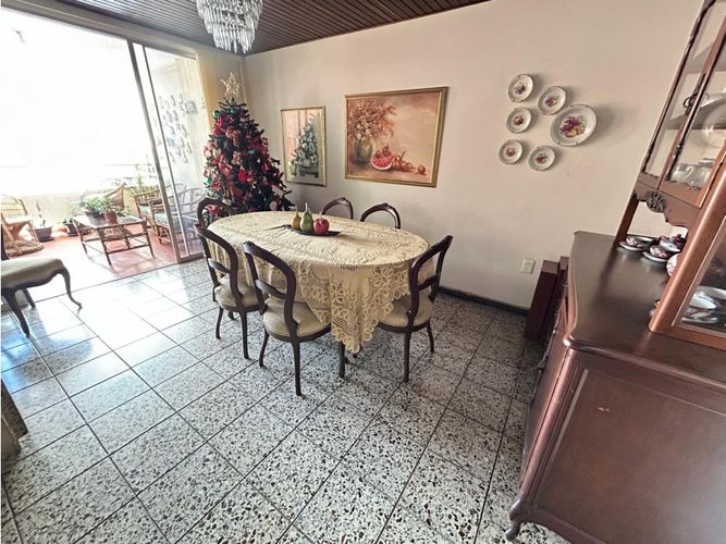 Apartamento de 5 alcobas en venta en Sotomayor, Bucaramanga, 190 m² · foto 4 de 24