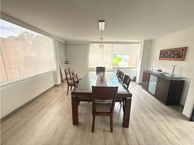 Apartamento de 3 alcobas en venta en Cerros De Suba, Bogotá, 300 m² · foto 8 de 24