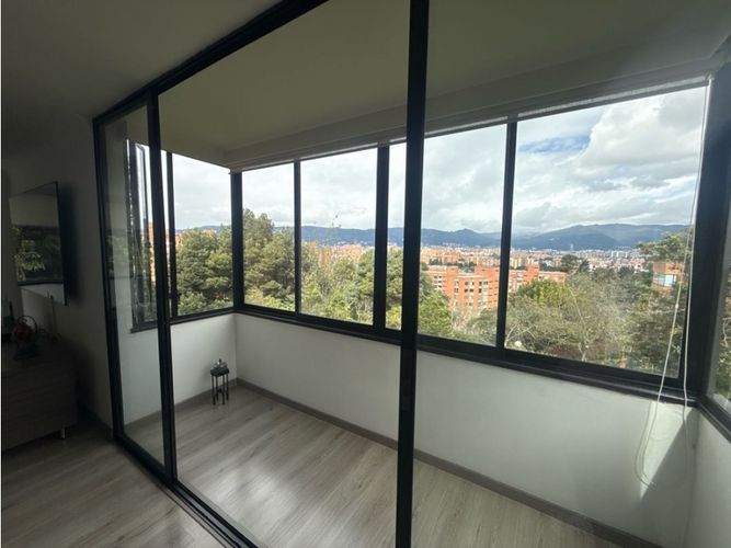 Apartamento de 3 alcobas en venta en Cerros De Suba, Bogotá, 300 m² · foto 12 de 24