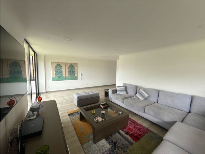 Apartamento de 3 alcobas en venta en Cerros De Suba, Bogotá, 300 m² · foto 14 de 24