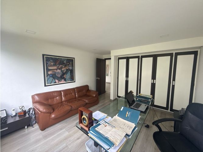 Apartamento de 3 alcobas en venta en Cerros De Suba, Bogotá, 300 m² · foto 18 de 24