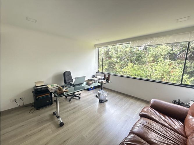 Apartamento de 3 alcobas en venta en Cerros De Suba, Bogotá, 300 m² · foto 19 de 24