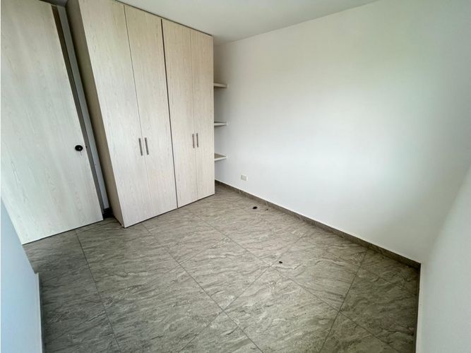 Apartamento de 3 alcobas en venta en Aldea Alta, Girón, 58 m² · foto 16 de 24
