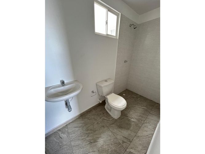 Apartamento de 3 alcobas en venta en Aldea Alta, Girón, 58 m² · foto 18 de 24