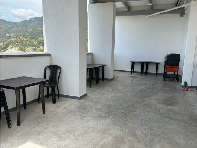 Apartamento de 3 alcobas en venta en Aldea Alta, Girón, 58 m² · foto 19 de 24