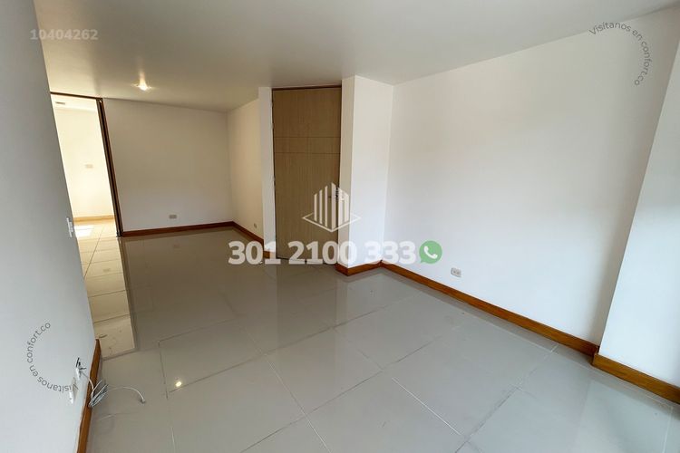 Apartamento de 3 alcobas en arriendo en El Chingui, Envigado, 74 m² · foto 2 de 24