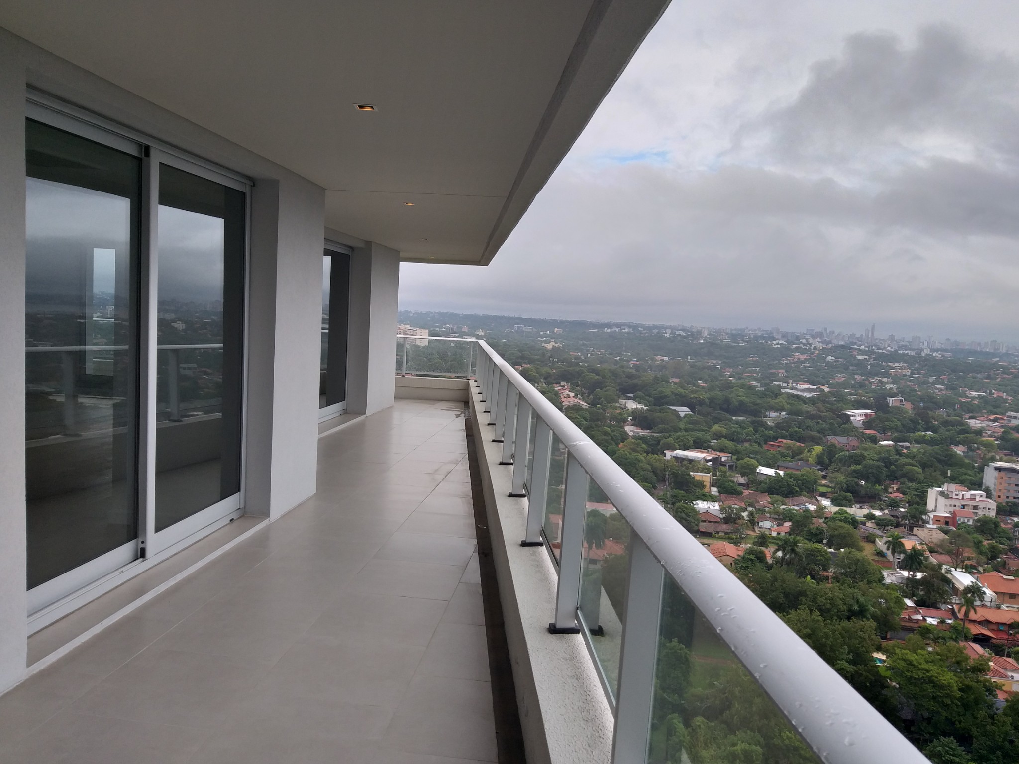 Palacio De Los Patos - Alquiler Exclusivo Semipiso 4 Dormitorios - Piso 26 R1 T2 — foto 2
