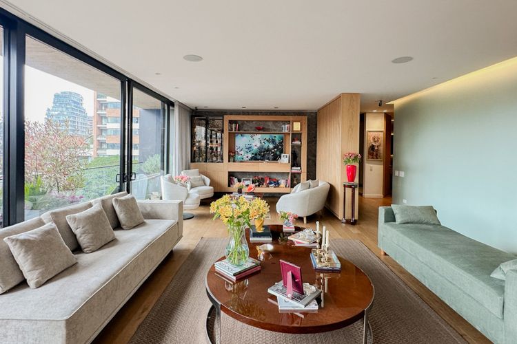 Apartamento de 3 alcobas en venta en La Cabrera, Bogotá, 249 m² · foto 3 de 24