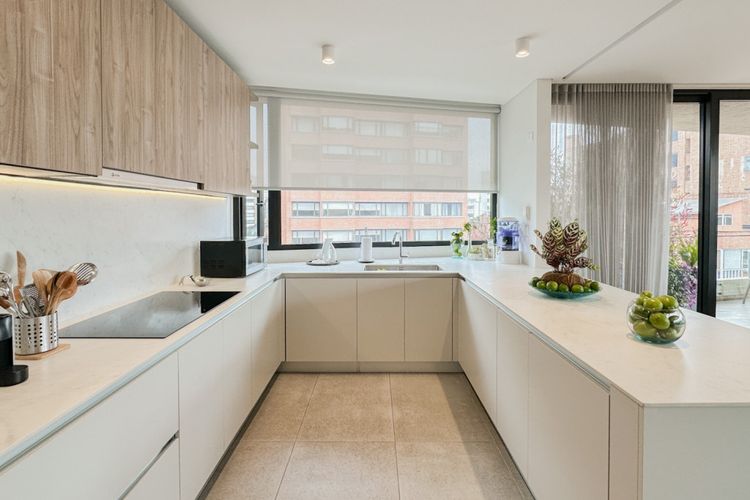Apartamento de 3 alcobas en venta en La Cabrera, Bogotá, 249 m² · foto 6 de 24