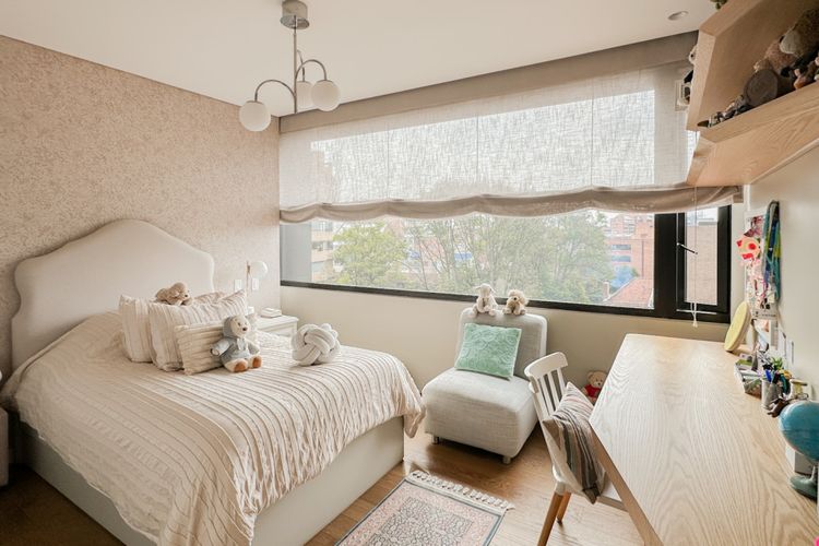 Apartamento de 3 alcobas en venta en La Cabrera, Bogotá, 249 m² · foto 20 de 24