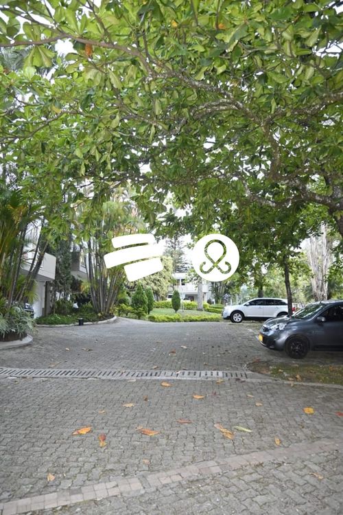 Casa de 4 alcobas en venta en Urbanización Las Cumbres, Medellín, 271 m² · foto 12 de 13
