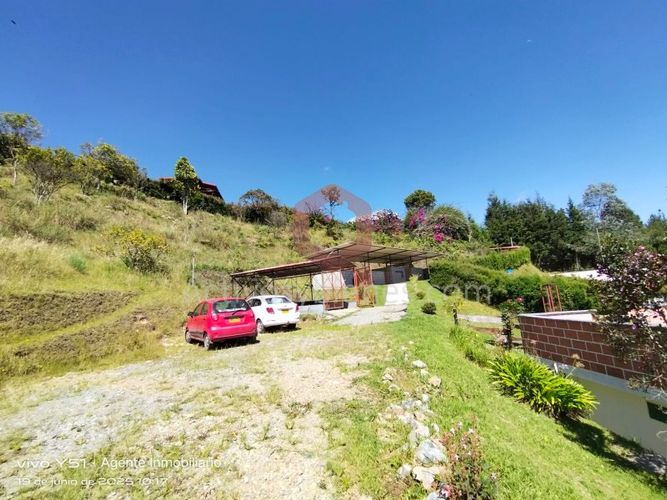 Finca en venta en Piedras Blancas, Guarne, 9311 m² · foto 8 de 21