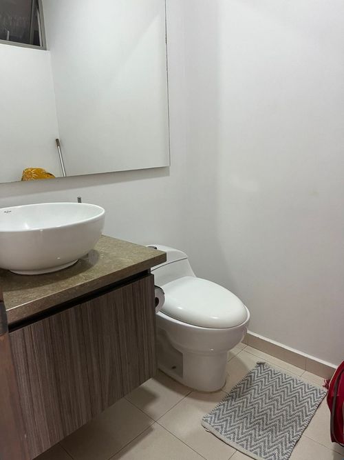 Apartamento de 2 alcobas en arriendo en Crespo, Cartagena, 84 m² · foto 3 de 13