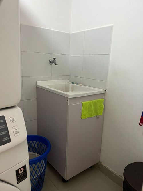 Apartamento de 2 alcobas en arriendo en Crespo, Cartagena, 84 m² · foto 2 de 13