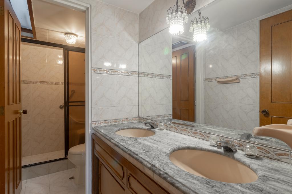 Casa en venta en La Floresta, Bogotá · foto 9 de 18