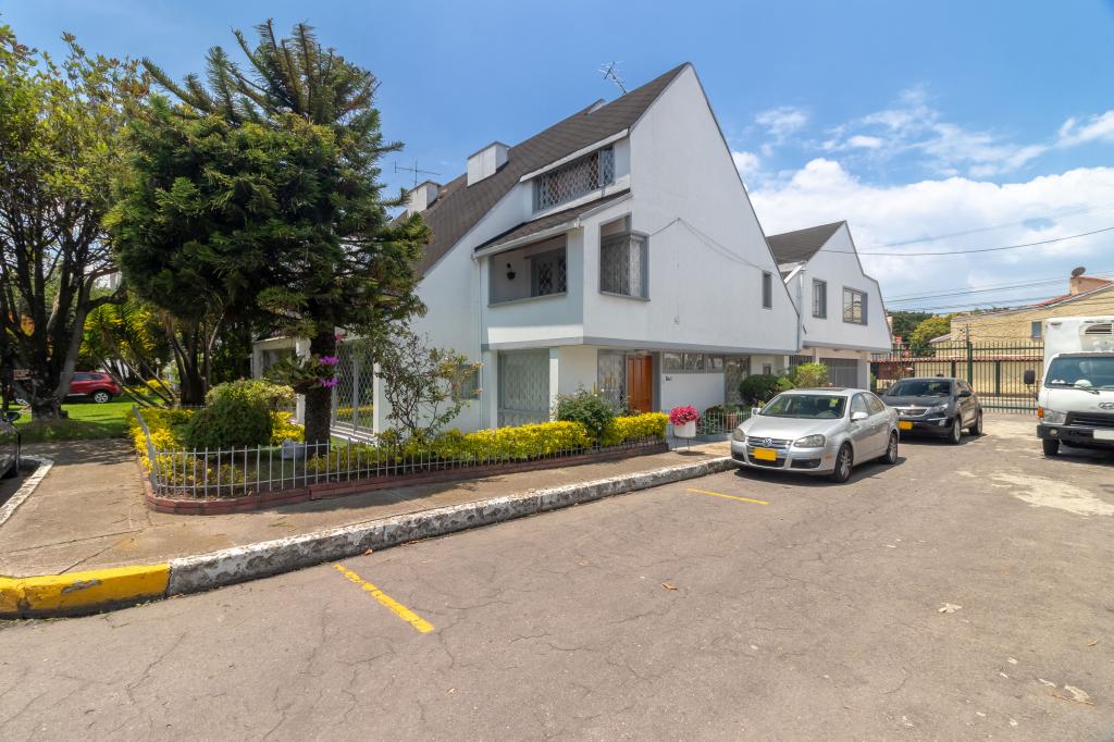 Casa en venta en La Floresta, Bogotá · foto 17 de 18