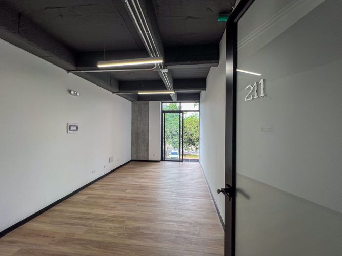 Oficina en arriendo en Cerritos, Pereira, 33 m² · foto 9 de 24