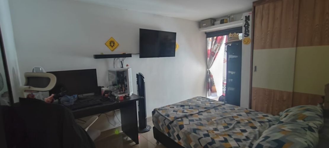Casa de 4 alcobas en venta en Castellana, Ibagué, 162 m² · foto 4 de 24