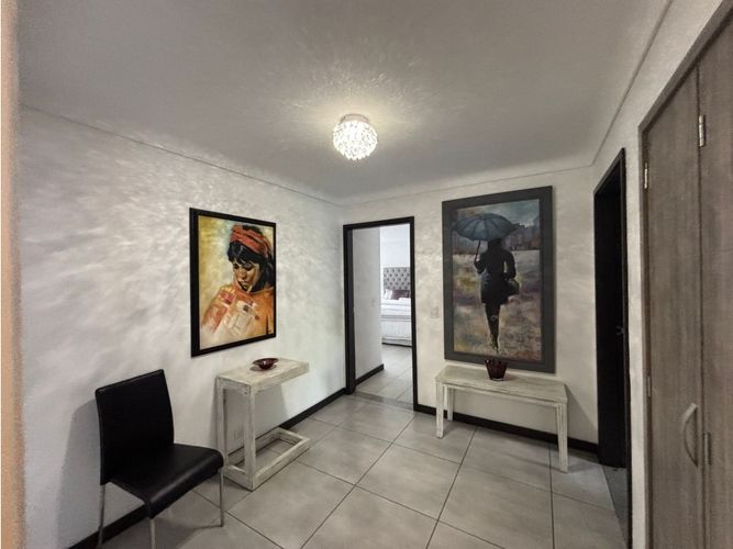 Apartamento de 4 alcobas en venta en Los Balsos, Medellín, 315 m² · foto 8 de 17