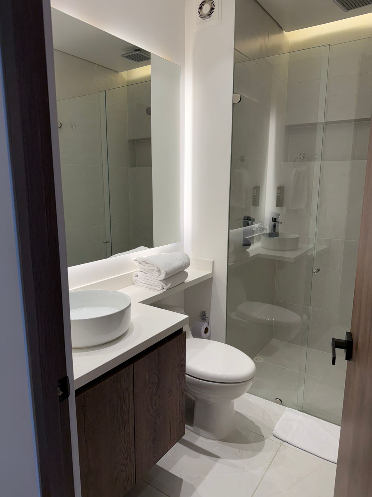 Apartaestudio en arriendo en Chicó Alto, Bogotá · foto 9 de 13