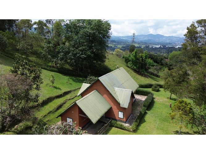 Casa de 4 alcobas en venta en San Miguel, La Ceja, 240 m² · foto 3 de 20