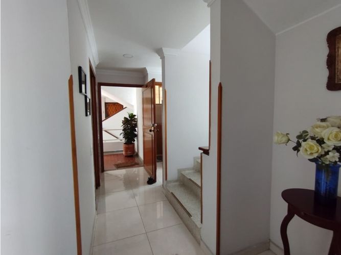 Apartamento de 4 alcobas en venta en Mejoras Publicas, Bucaramanga, 135 m² · foto 5 de 19