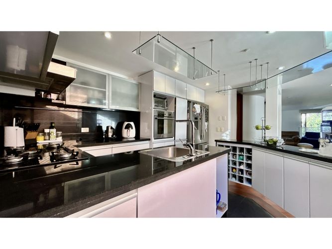 Casa de 3 alcobas en venta en Santa Ana Oriental, Bogotá, 217 m² · foto 9 de 24
