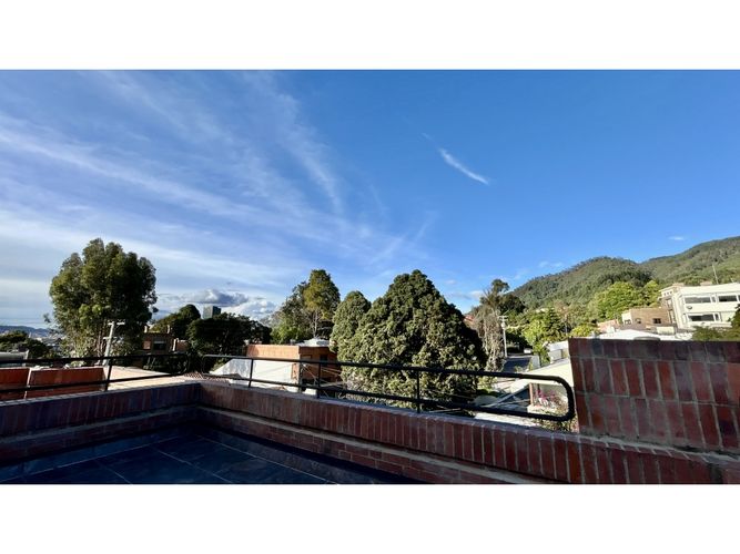 Casa de 3 alcobas en venta en Santa Ana Oriental, Bogotá, 217 m² · foto 15 de 24