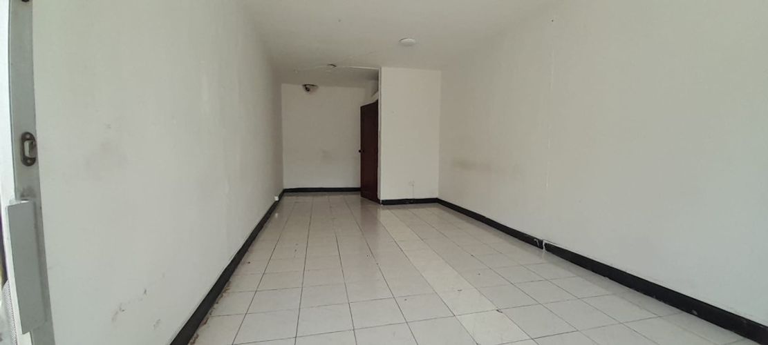 Local en arriendo en San Vicente, Cali, 25 m² · foto 4 de 9