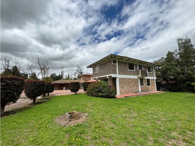 Finca en venta en Pinos Polo Club, Mosquera, 540 m² · foto 5 de 23