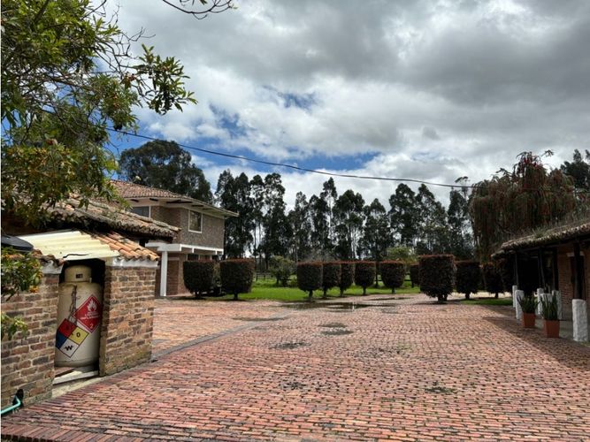 Finca en venta en Pinos Polo Club, Mosquera, 540 m² · foto 9 de 23