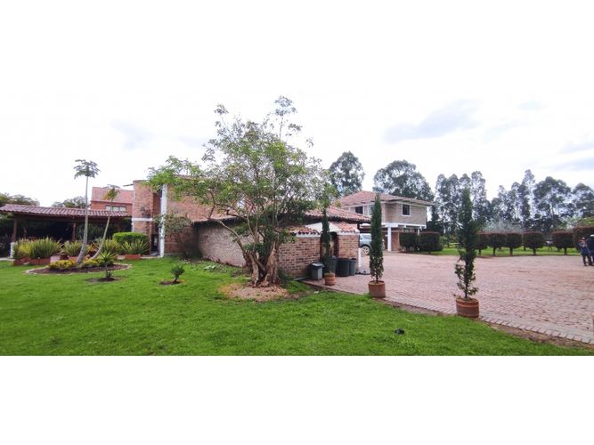 Finca en venta en Pinos Polo Club, Mosquera, 540 m² · foto 14 de 23