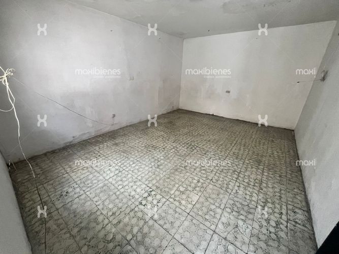 Casa de 3 alcobas en venta en El Diamante, Medellín, 72 m² · foto 11 de 12