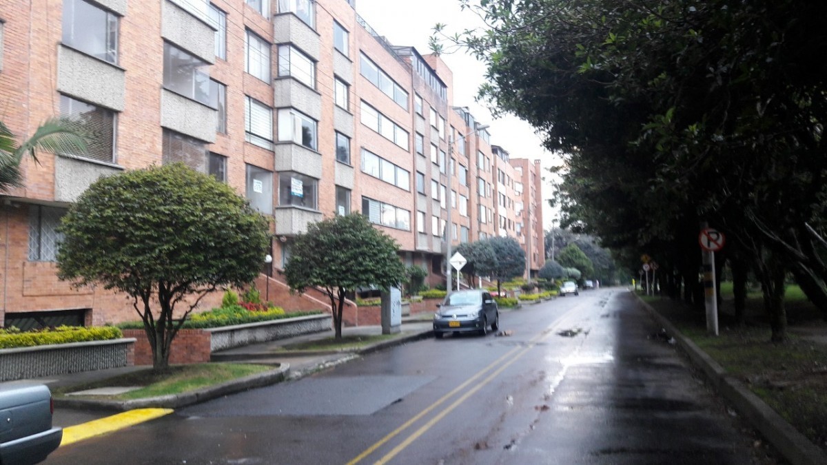 Apartamento en venta en Puente Largo, Bogotá · foto 2 de 24