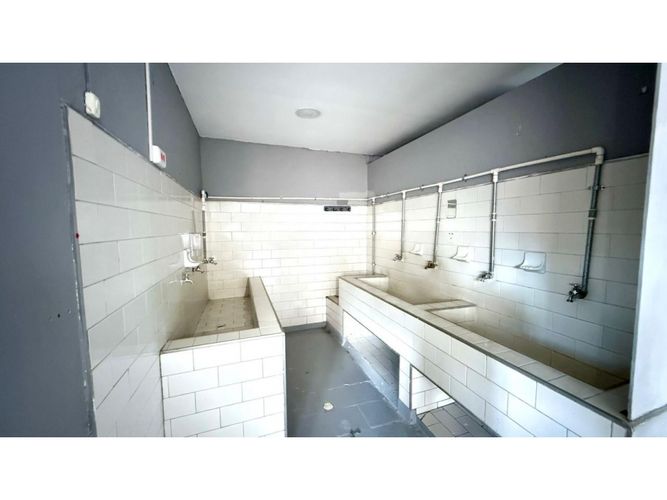 Bodega en arriendo en El Poblado, Medellín, 530 m² · foto 4 de 7